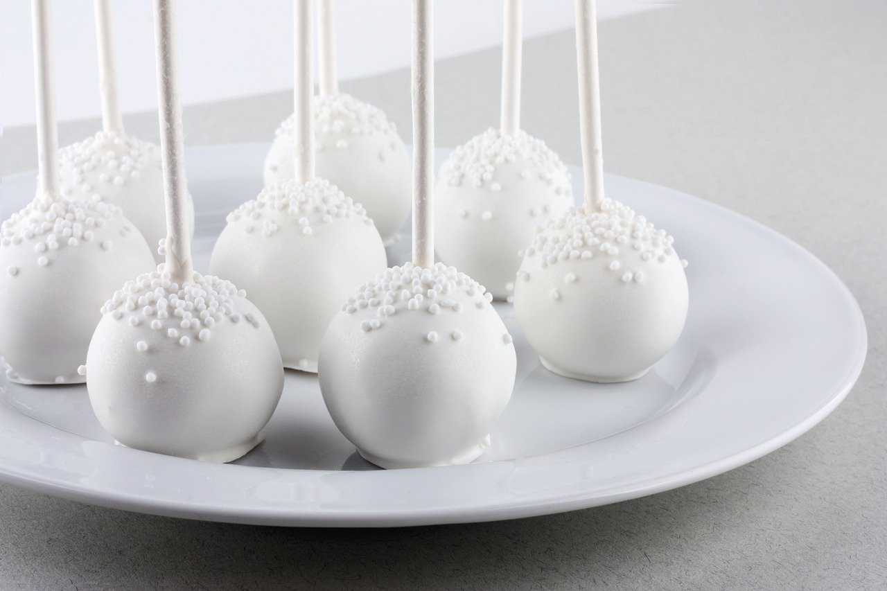 cake-pops-1491619-pixabay-tjasazornik_1280.jpg