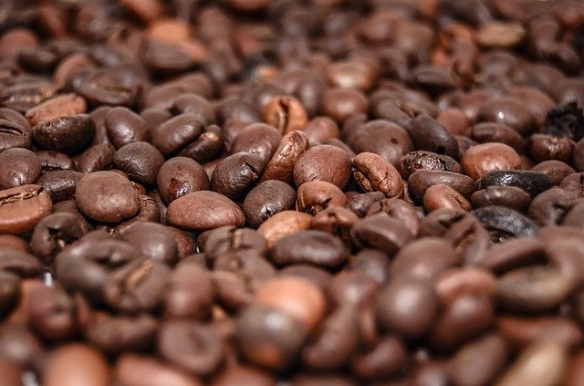 jarmoluk_coffee-beans-399479_640_0.jpg